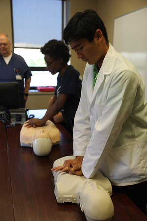 P4 Students training at Prairie Heart Institute